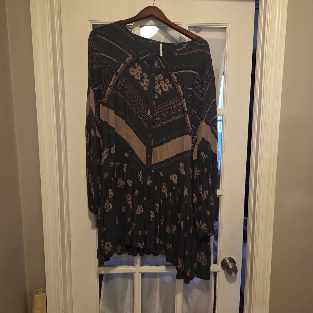 Free People Chic Black and Tan Floral Women's Tunic/Dress